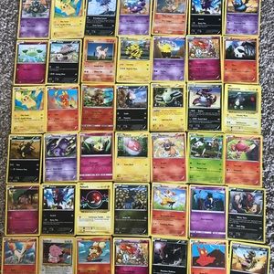 Pack fo 50 Pokémon cards